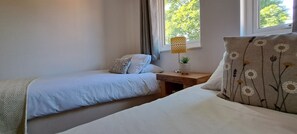 3 bedrooms, iron/ironing board, free WiFi, bed sheets