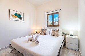 Insonorizzazione, ferro/asse da stiro, culla da viaggio, Wi-Fi gratuito