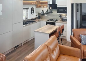 Kühlschrank, Ofen, Herdplatte, Toaster