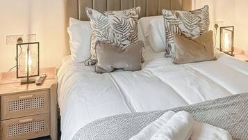 2 bedrooms