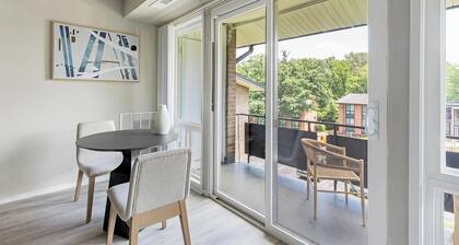 Landing | Spectacular 1BD, Pool, Gym