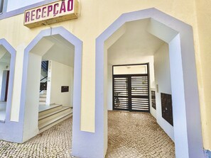 Exterior detail - VILAMOURA CENTRAL 11 WITH POOL  by HOMING (Vilamoura)