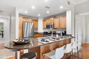 Fridge, microwave, oven, stovetop - Heritage Crossing Allure | 3 bed, 2 bath | Near Attractions (Kissimmee)