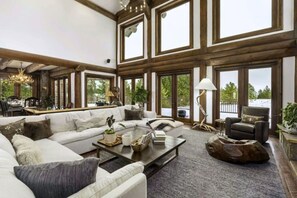 TV, fireplace, stereo