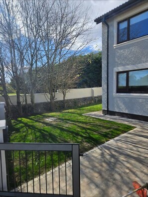 Property grounds - Gateway to Connemara (Oughterard)