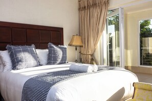 4 chambres, fer et planche à repasser, Wi-Fi, draps fournis