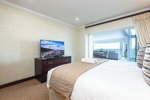 4 chambres, fer et planche à repasser, Wi-Fi, draps fournis