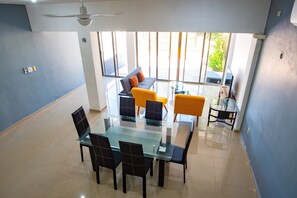 Interior - Modern villa private pool, 1 block from the Ocean (Progreso)