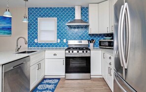 Fridge, microwave, oven, stovetop - Surfside Retreat- Close to Beach and Boardwalk! (Atlantic City)