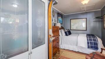 1 chambre, bureau, fer et planche Ă repasser, Wi-Fi gratuit