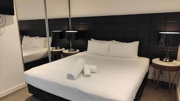 Iron/ironing board, WiFi, bed sheets