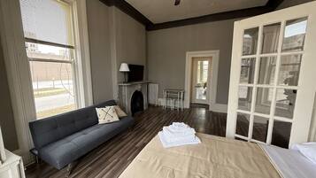 1 chambre, fer et planche à repasser, Wi-Fi, draps fournis