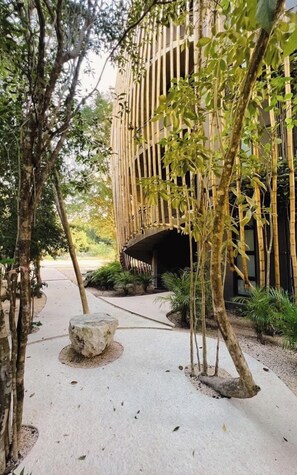 Unclassified image, 4 of 28, button - Luxury, Design, and Nature | 17 Awards | Cancun (Cancún)