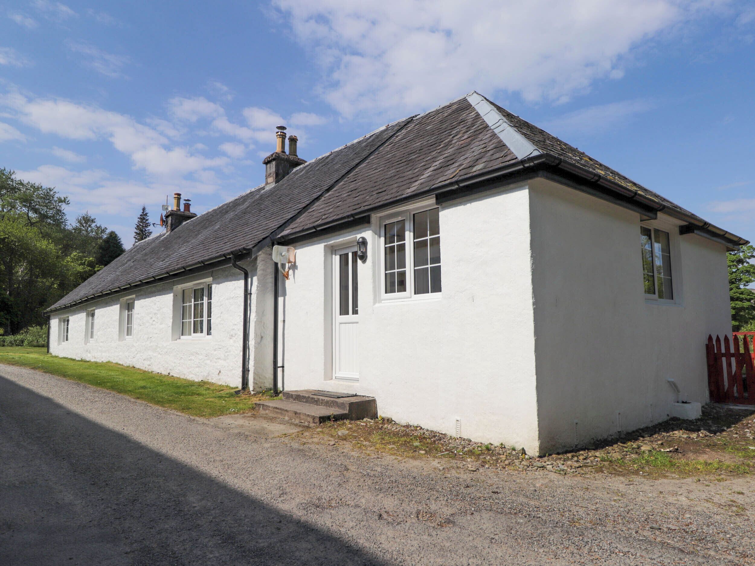 المنشأة من الخارج