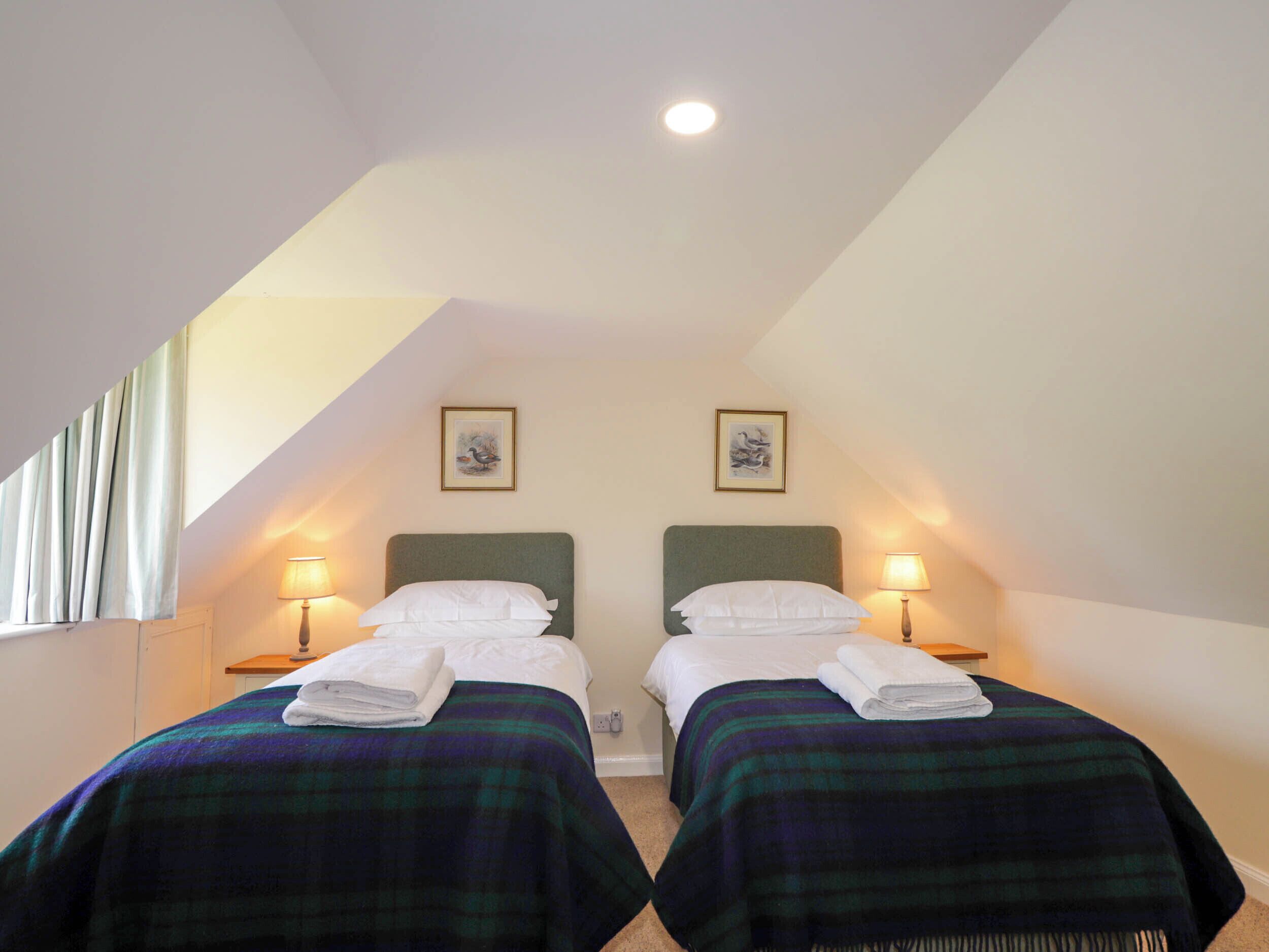 3 bedrooms, individually decorated, individually furnished, free WiFi