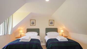 3 bedrooms, individually decorated, individually furnished, free WiFi