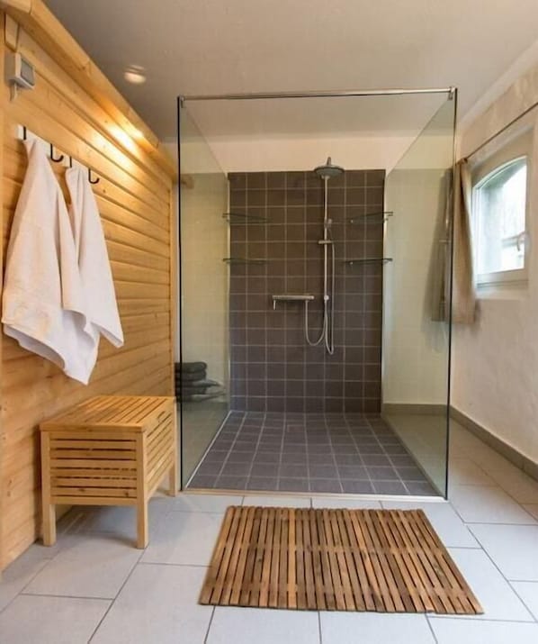 Dusche, Haartrockner