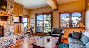 Room - Crested Butte Mountain Resort Properties (Crested Butte)