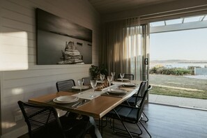 Dining - The Boat House Retreat Squeaking Point (Squeaking Point)