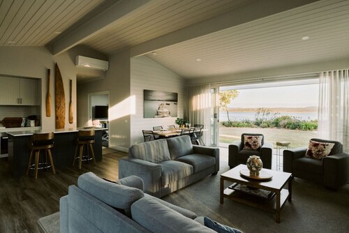 The Boat House Retreat Squeaking Point