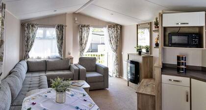 Mobile Home Isle of Wight near Thorness Bay