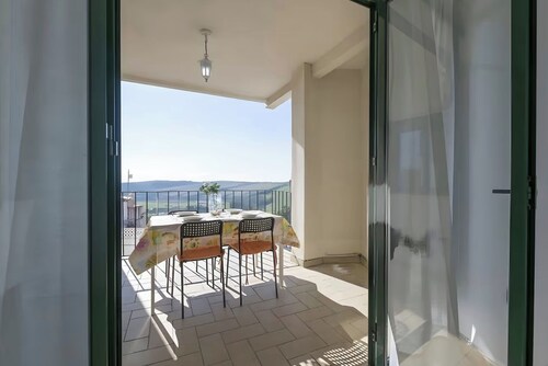 Apartamento 'Boliches32' con terraza privada y Wi-Fi