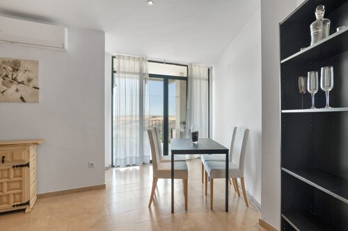 Apartment 'Boliches32' with Private Terrace and Wi-Fi