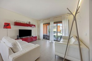 TV, videospill og DVD-spiller