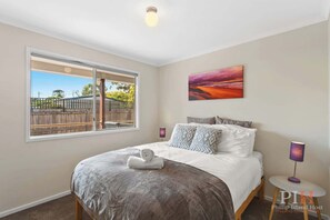 3 chambres, bureau, fer et planche à repasser, Wi-Fi