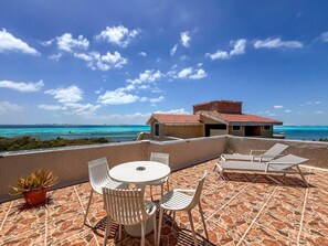 Outdoor dining - Ocean View PH in Punta Sur (Isla Mujeres)