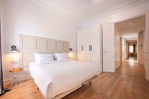 5 habitaciones, escritorio, tabla de planchar con plancha y wifi gratis 
