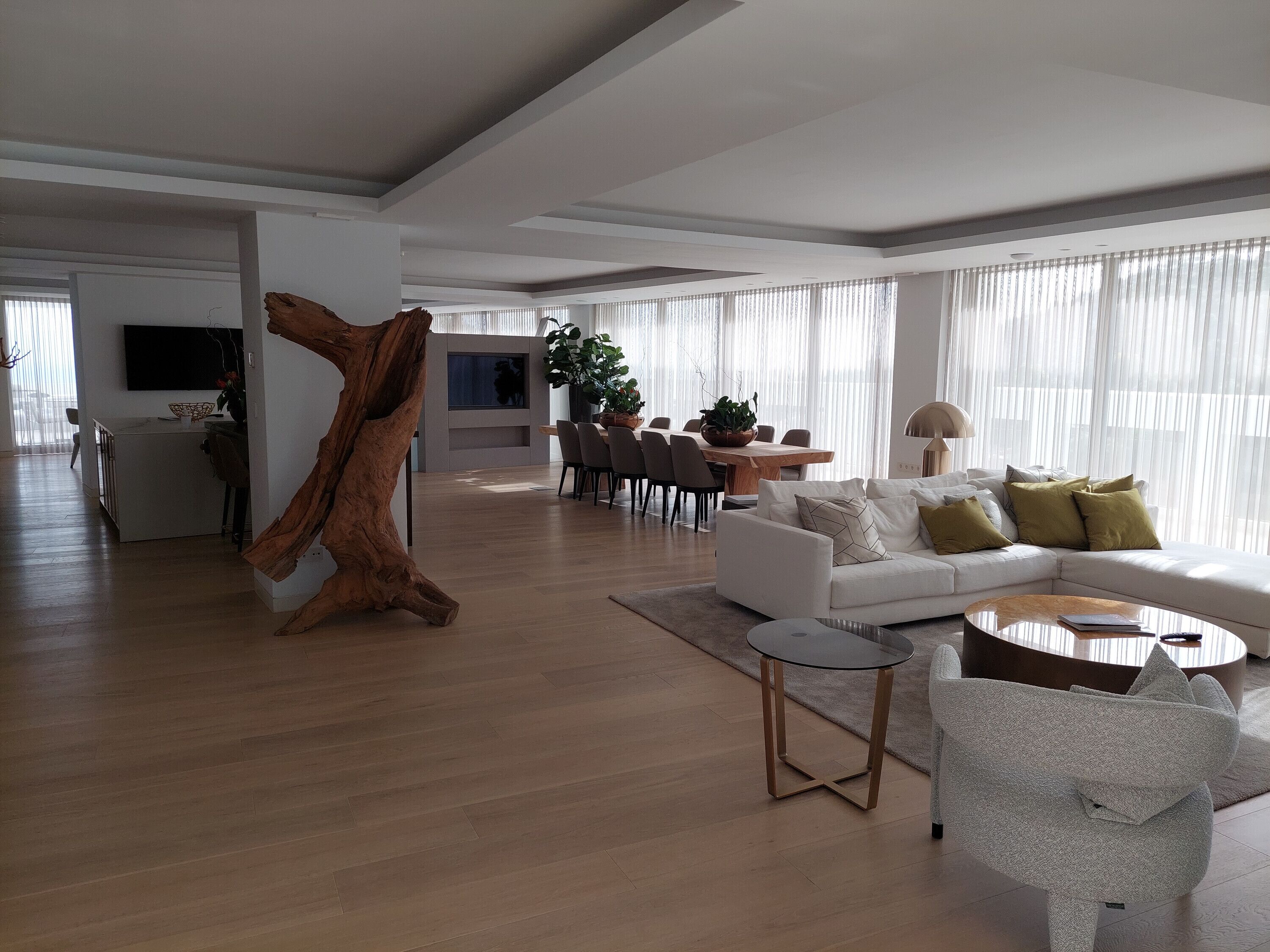 Fernseher, Stereoanlage