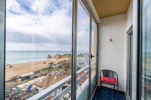 Interior - Apartment 'Alberto' with Sea View, Wi-Fi and Air Conditioning (Portimão)