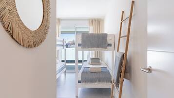 2 habitaciones, tabla de planchar con plancha y wifi gratis