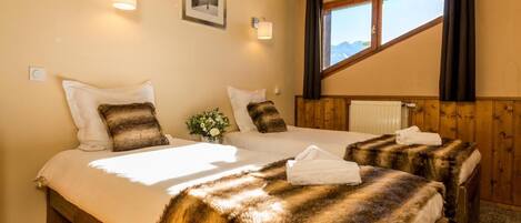 4 bedrooms, free WiFi, bed sheets