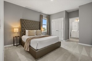 15 slaapkamers, een strijkplank/strijkijzer, wifi, beddengoed