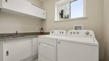 3235BrasiliaAvenue(29)