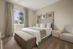 4 dormitorios, tabla de planchar con plancha, wifi y ropa de cama