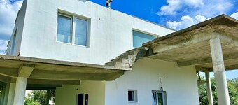 Anit Room 2-private 1-room with own entrance and private bathroom