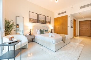 Coffres-forts dans les chambres, fer et planche à repasser