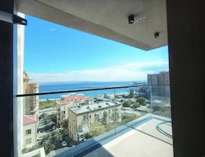 Deluxe Studio, Sea View - Sabah Bayil Residence Family Apart (Baku)