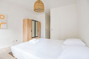 1 chambre, fer et planche à repasser, Wi-Fi, draps fournis