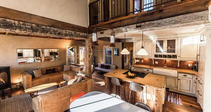 Gorgeous House in Town! Best Location, Hot Tub, and Steam Shower!