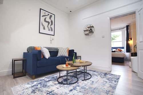 Seaside Stay Morecambe | Chic & Bright 1BR Stay