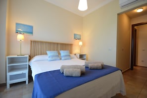 2 makuuhuonetta, silitysrauta/-lauta, ilmainen Wi-Fi, vuodevaatteet