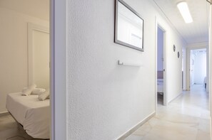 3 chambres, fer et planche Ă repasser, Wi-Fi gratuit, draps fournis