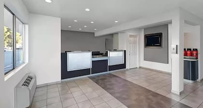 Super 8 By Wyndham San Jose