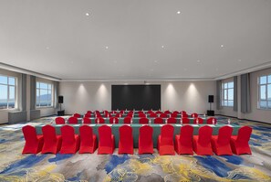 Meeting facility - Days Hotel By Wyndham Xinyuan Nalati Airport (Xinyuan)