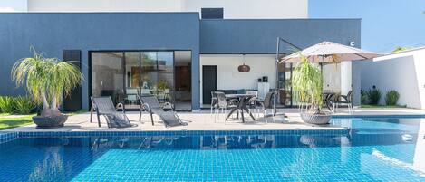 Vila | Piscina | Piscina externa