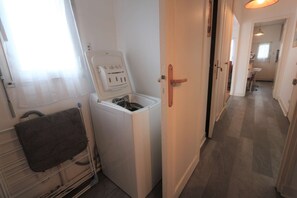 Interior - Bénodet, Apartment close to the beaches, with nice view on the river Odet (BENODET)